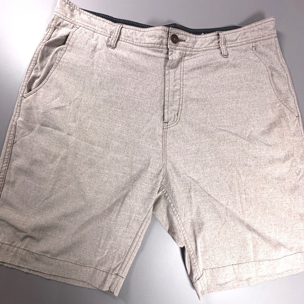 Vissla Hybrid Shorts Mens 36 Beige Stretch Surf Walkshort Casual Chino